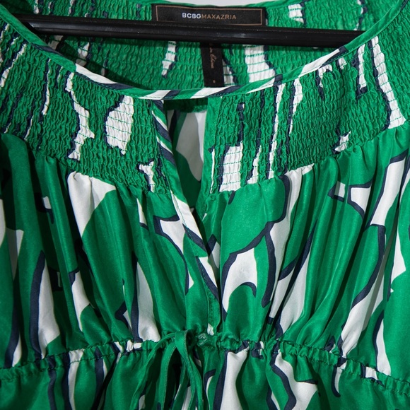 BCBGMAXAZRIA 100% Silk Tunic, Size S, Excellent Condition - Picture 8 of 9